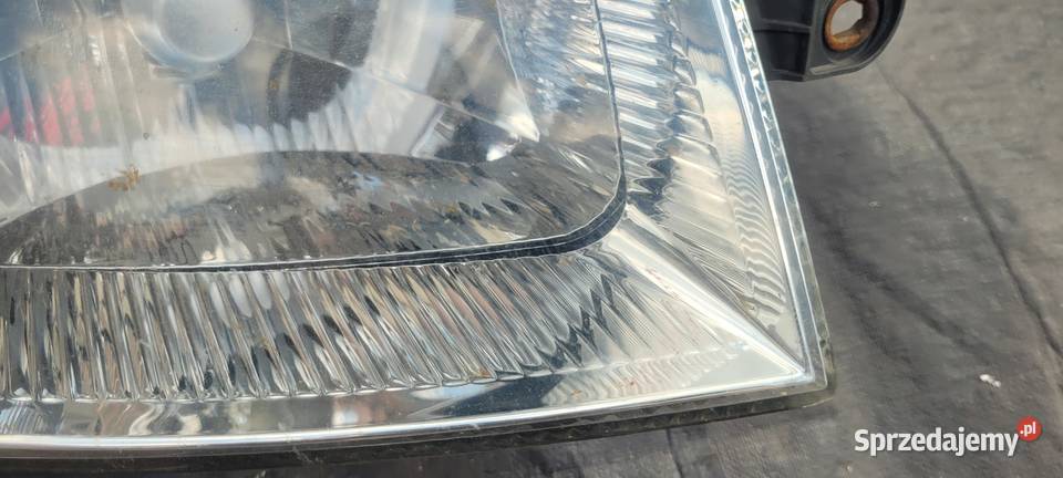 FIAT PANDA II PRAWY REFLEKTOR LAMPA PRAWA PRZOD Lampy przednie