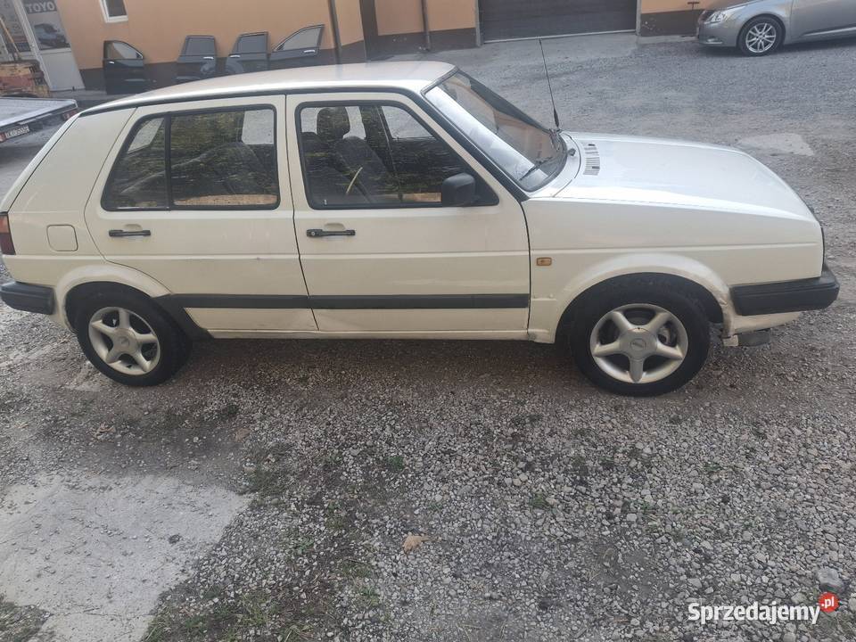 Volkswagen Golf II 16 td 91 podłoga progi stan 80KM Kielce sprzedam