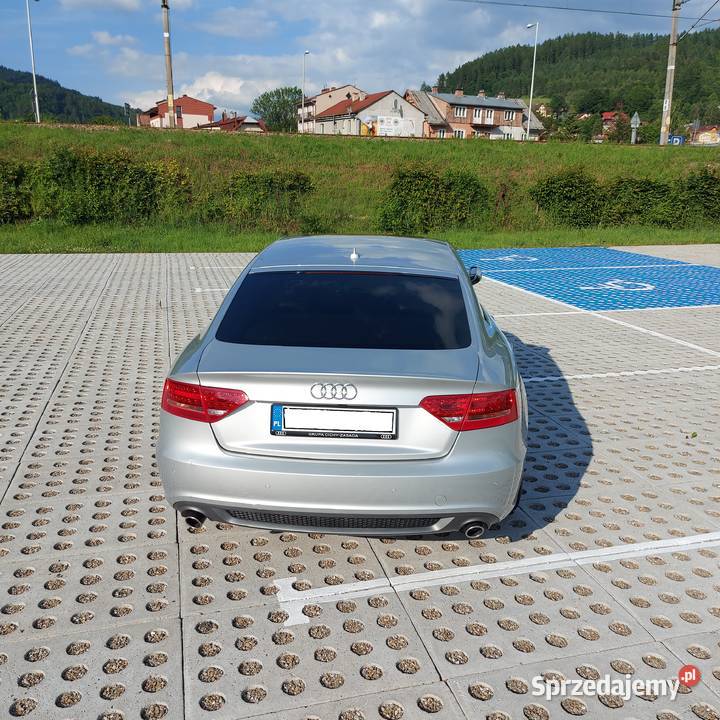 Zadbane AUDI A5 30 Sportback Quattro S line Rok produkcji 2011 małopolskie