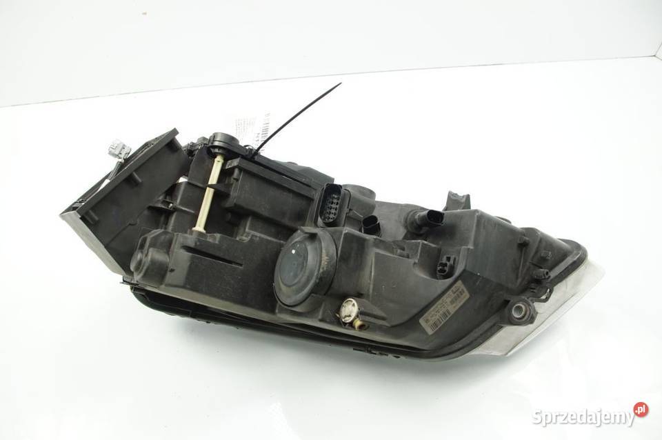 LAMPA PRAWA PRZÓD VOLKSWAGEN PHAETON 60 W12 osobowe Lipno