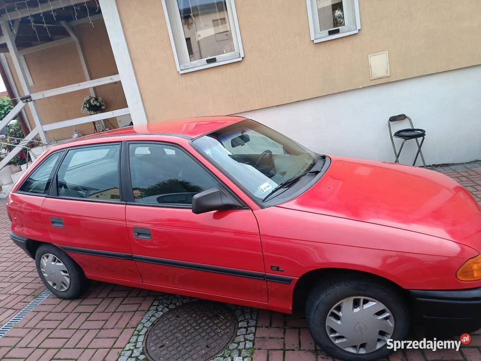 Opel Astra 14 Kat benzyna 32 Lata Fajny Stan VAT marża Bierawa sprzedam