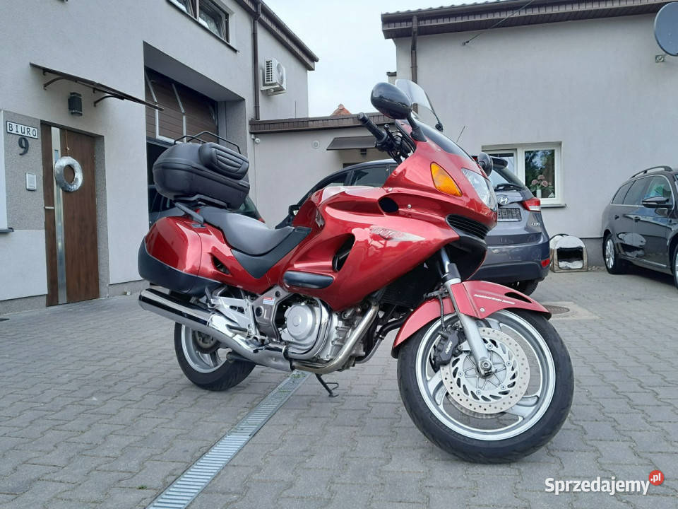 Honda NTV NTV 650 DEAUVILLE stan bezwypadkowy Gryfino