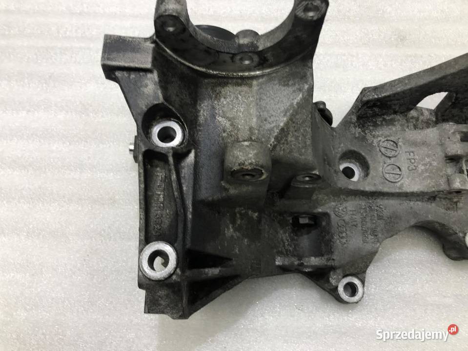 ŁAPA PODSTAWA ALTERNATORA AUDI A5 8T 03L903143H osobowe