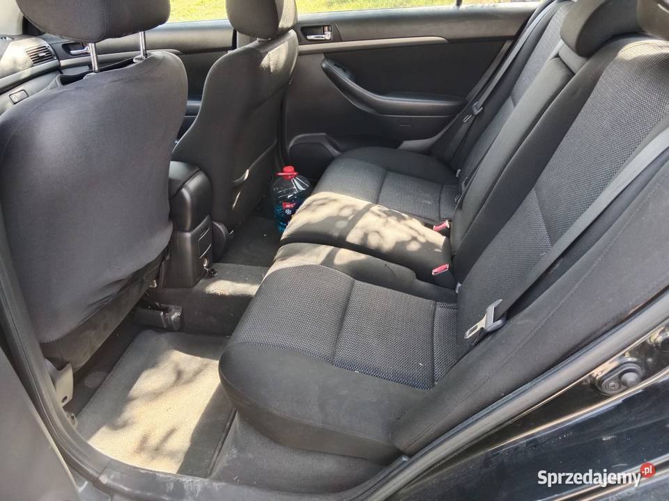 Toyota Avensis Grabówno