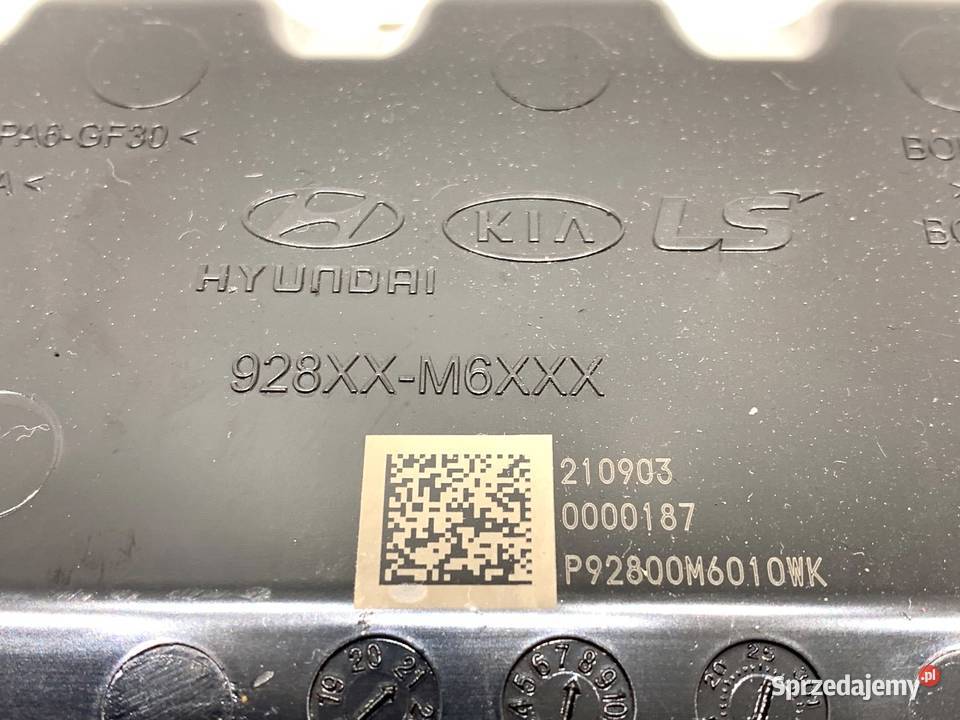 LAMPA SUFITOWA KIA CEED 928XXM6XXX Crossover podkarpackie sprzedam