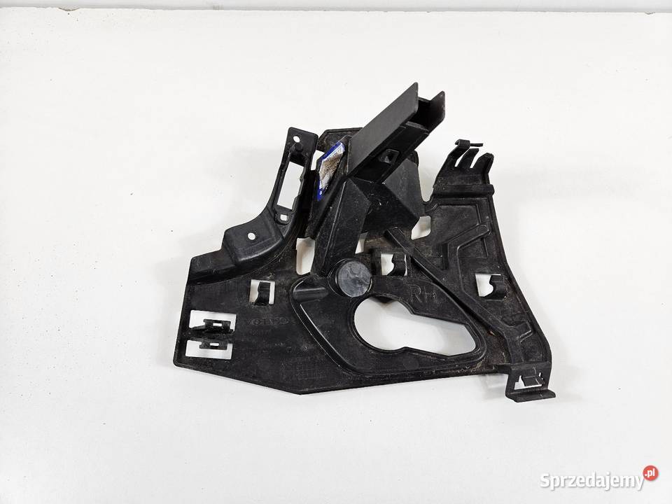 VOLVO XC60 II ŚLIZG PRAWY ZDERZAKA PRZÓD osobowe