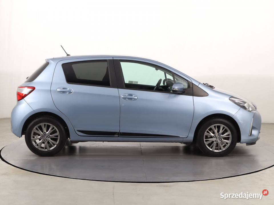 Toyota Yaris 15 Dual VVTi czujnik deszczu Katowice