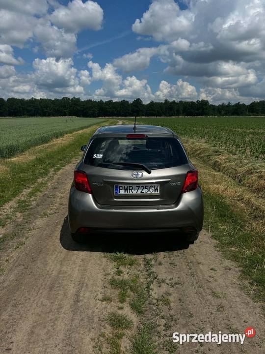 Toyota Yaris 13 benzyna kamera cofania klima