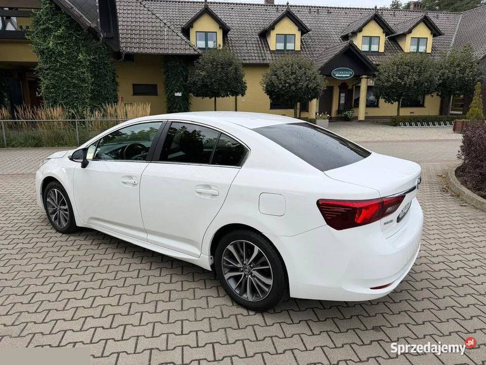 Toyota Avensis 20 D4D Active Business 143 2016r manualna Krotoszyn sprzedam