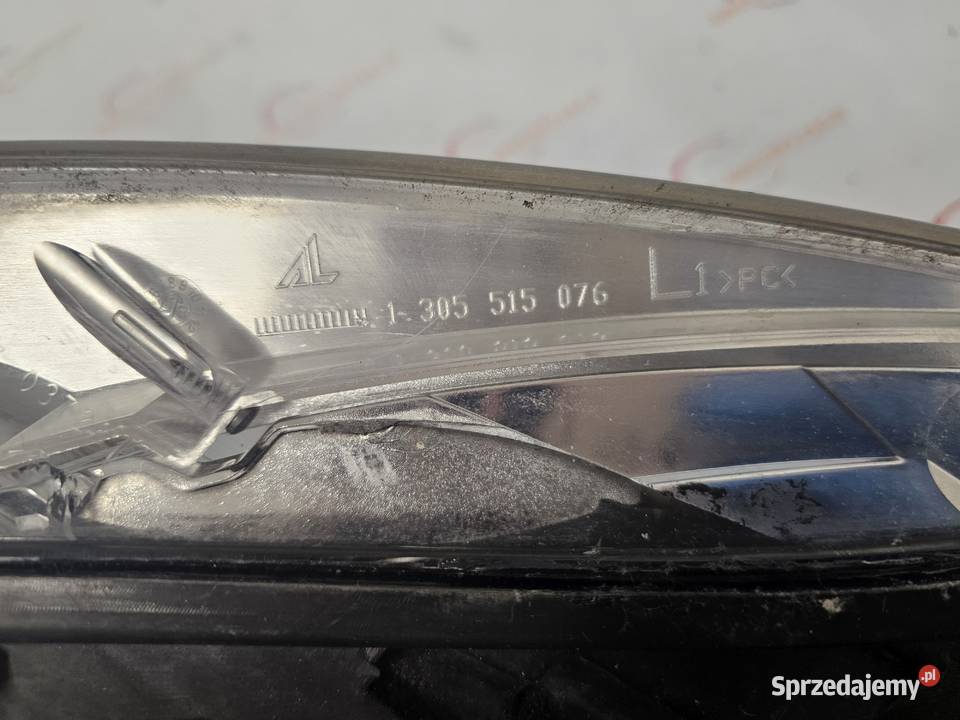 RENAULT MEGANE III 08r lampa lewa przód ANGLIK osobowe Części samochodowe Kielce