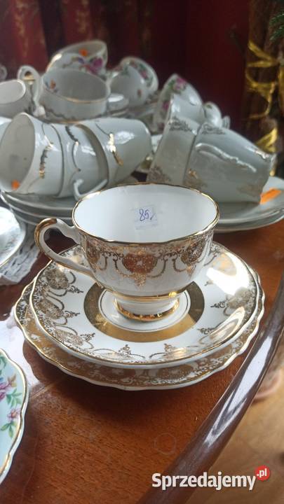 Filianka z talerzykiem deserowym
Dubarry England Gdańsk