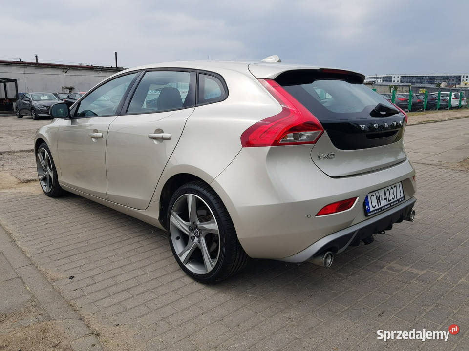 Volvo V40 20 Turbo Benzyna 152 Nawigacja Skóry komputer pokładowy V40 Włocławek sprzedam