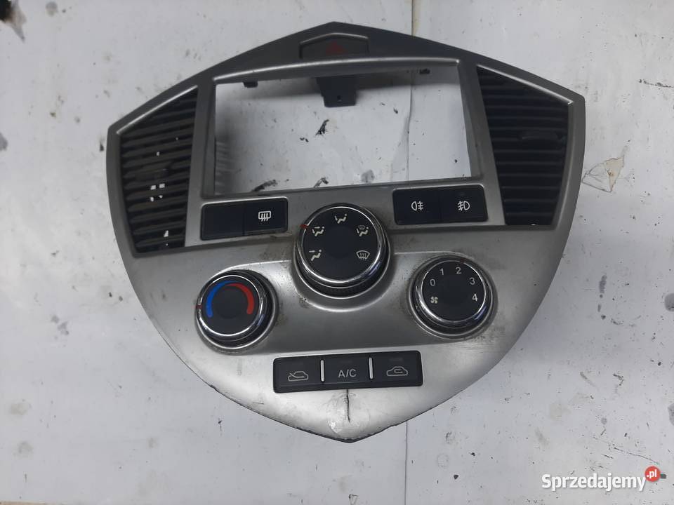 Kia Carens II panel nawiewu klimatyzacji ramka Panele sterowania, przełączniki Ksawerów