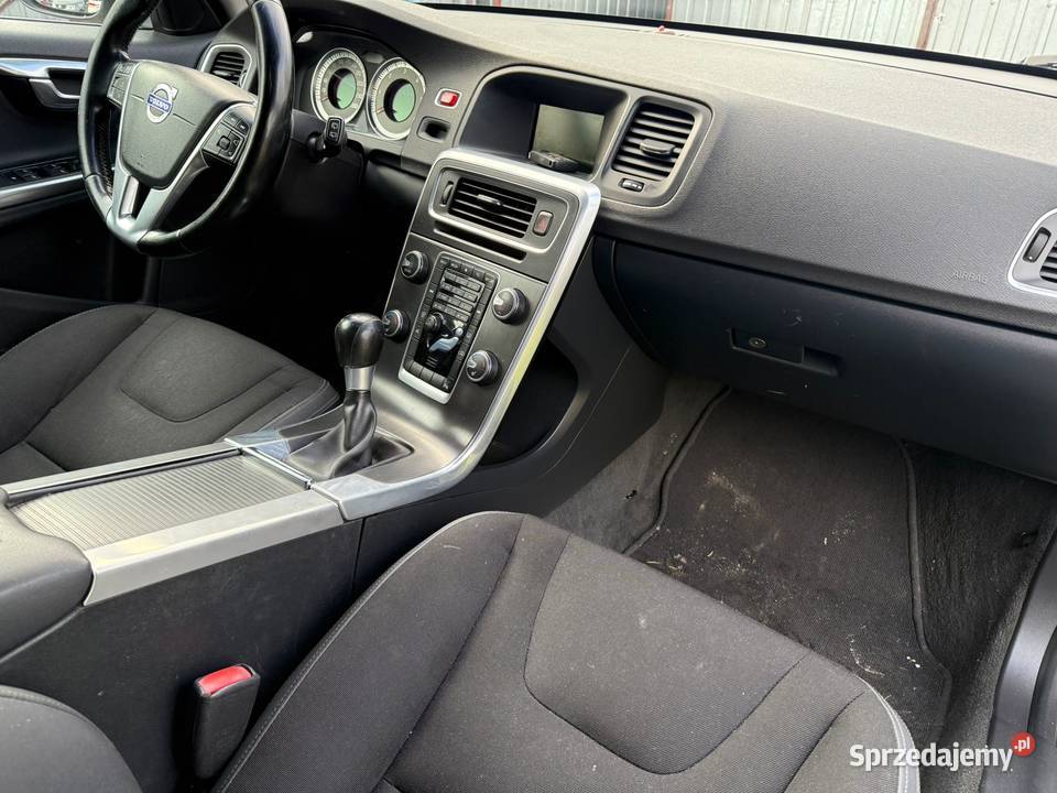 Volvo V60 D5 24d nieuszkodzony Starachowice