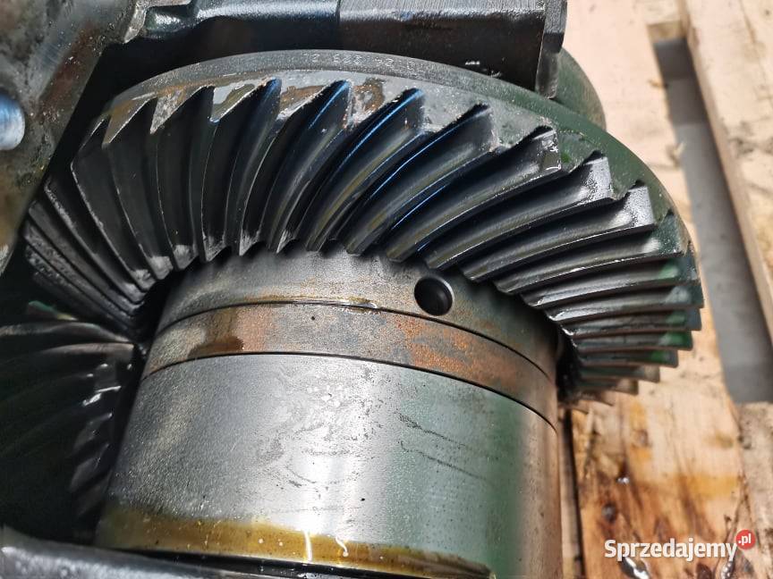 Holland T8 Wkład osi 15X46