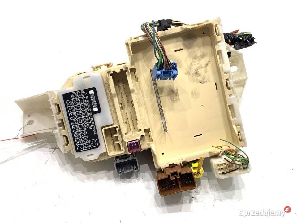 SKRZYNKA BEZPIECZNIKÓW SUZUKI SX4 Hatchback 19