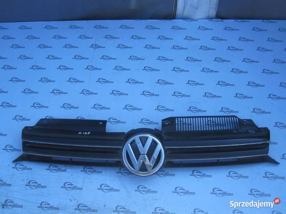FORD FOCUS MK3 III 13r grill atrapa 5K0853651