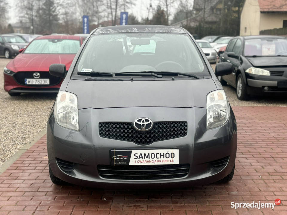 Toyota Yaris Gwarancja Salon Polska Super Stan klimatyzacja Sade Budy