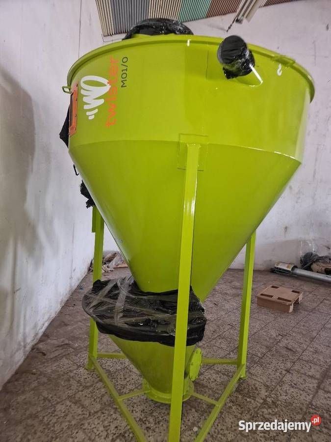 Mieszalnik pasz sypkich ADRAF 500 750 1000 1200 Rolnictwo Kielce