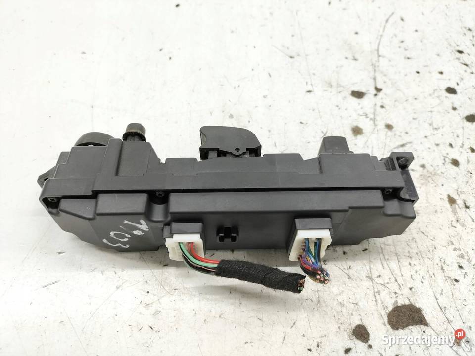 PRZEŁĄCZNIK SZYB EU DF7166350C Mazda 2 II Panele sterowania, przełączniki