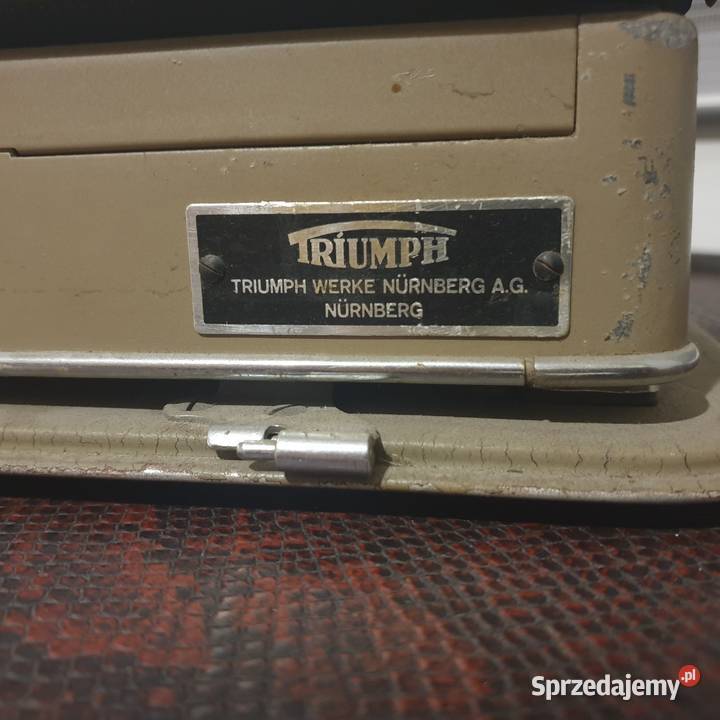 Maszyna do pisania Triumph 60 lata świętokrzyskie