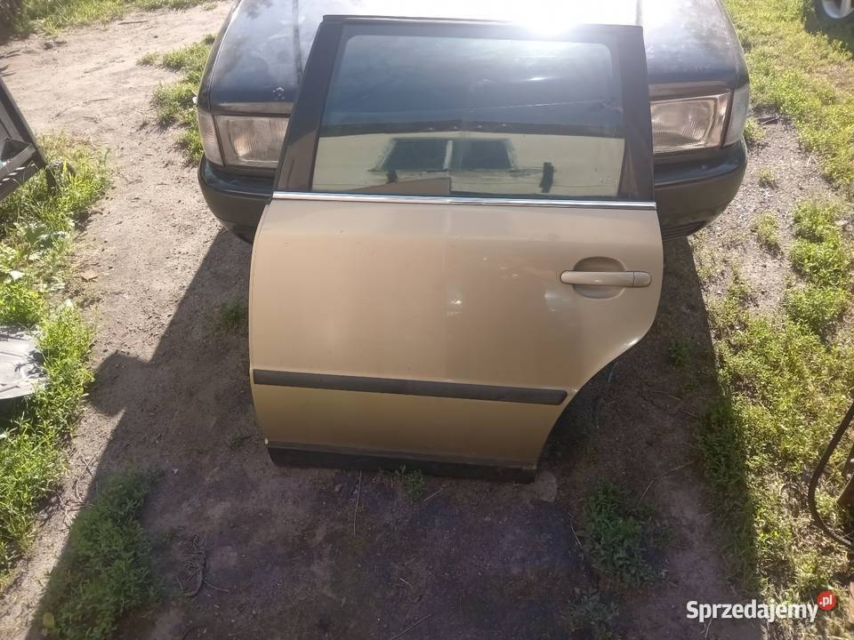 Passat B5 FL kombi drzwi lewy tył osobowe Teolin