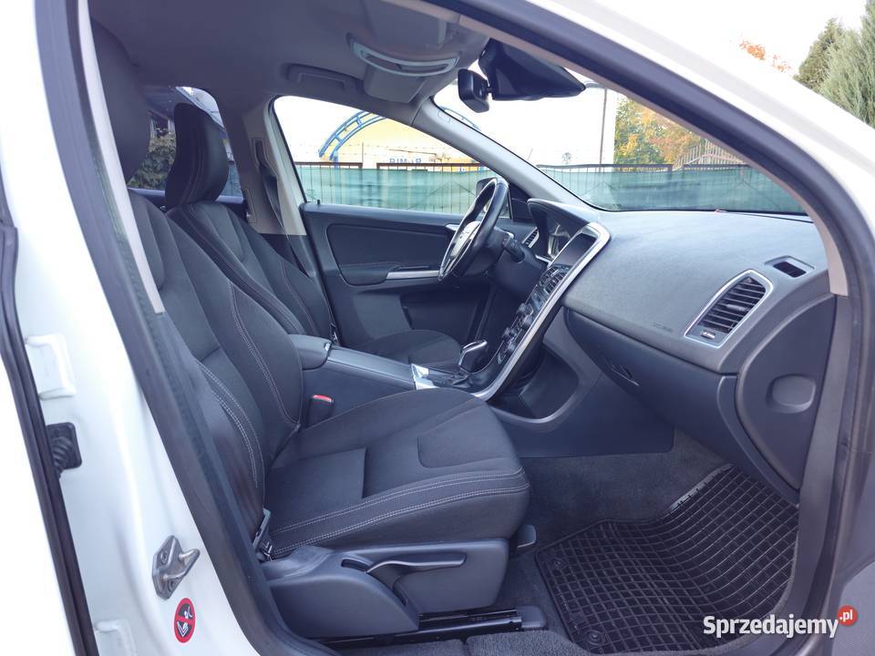 Volvo XC60 2014r 20D 181 Salon lubelskie Poniatowa