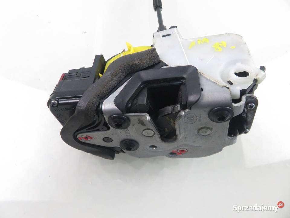 ZAMEK LEWY PRZEDNI OPEL INSIGNIA A osobowe sprzedam