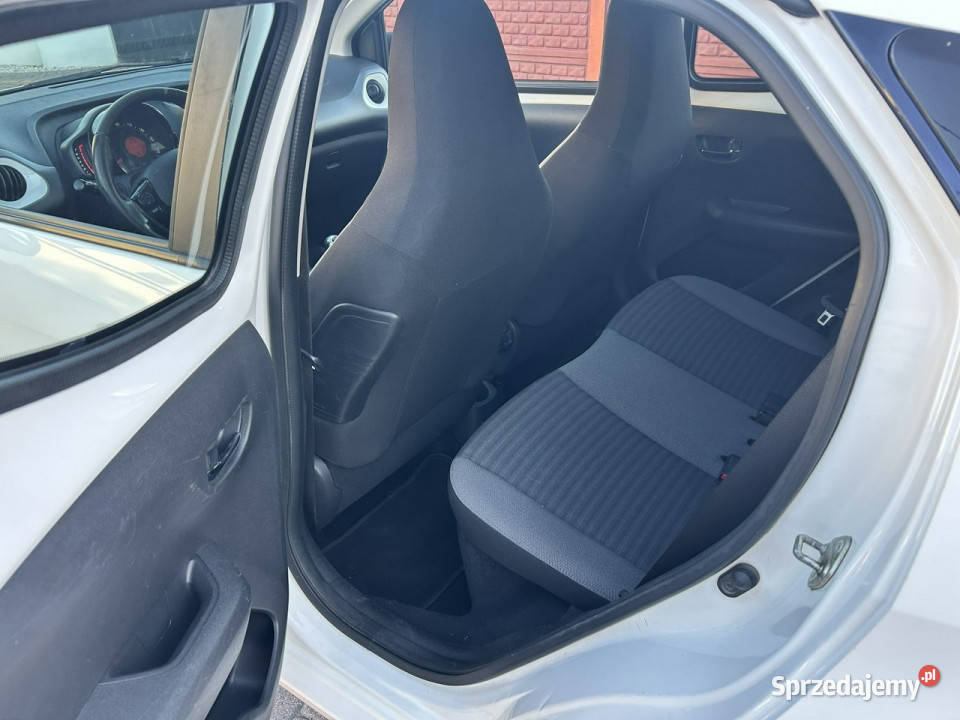 Toyota Aygo 103 II 2014 mazowieckie Nowe Iganie sprzedam