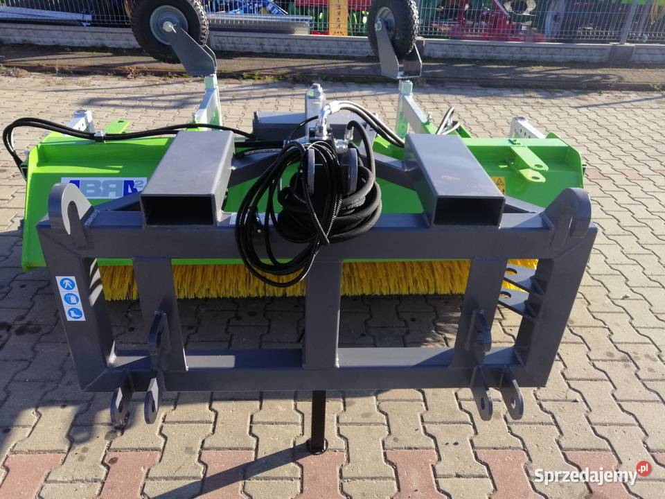 Zamiatarka uliczna IGA firmy ABRA Legnica