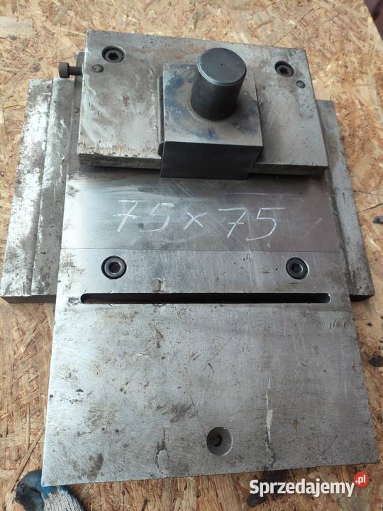 Przyrząd do wykrawania 75x75mm Produkcja Ostrów Wielkopolski
