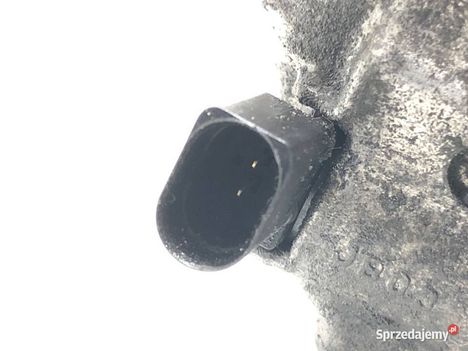 SPRĘŻARKA KLIMATYZACJI VW PASSAT B8 5Q0816803 20