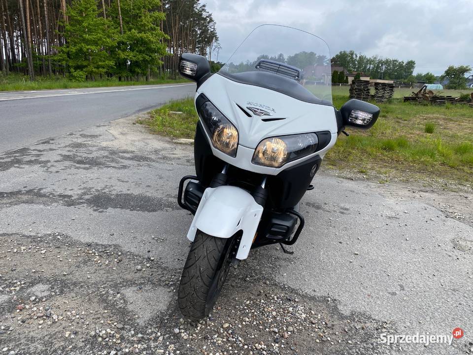 Honda Goldwing GL1800 F6B 2015 Rok produkcji 2015 Myje sprzedam
