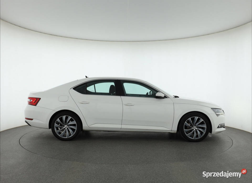 Skoda Superb 16 TDI 151968km