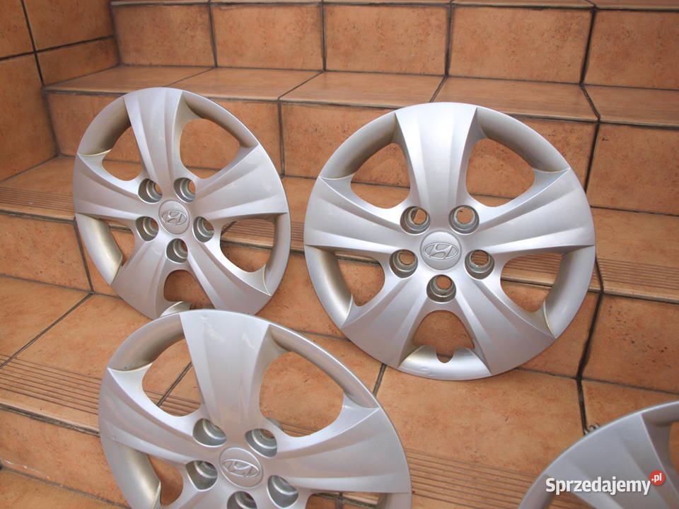 Hyundai kołpaki 15 oryginalne komplet 4 sztuki