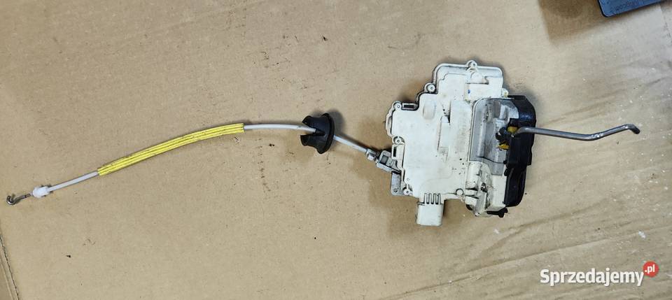Zamek drzwi lewy tył 8E0839015 Audi VW Skoda Wałbrzych