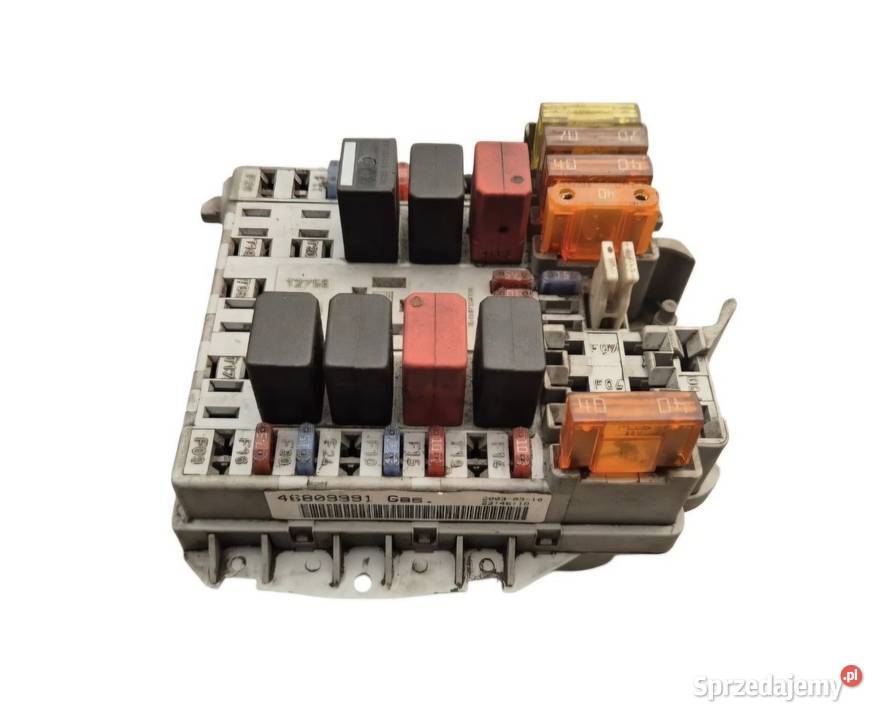 SKRZYNKA BEZPIECZNIKÓW FIAT SIENA MAREA PALIO świętokrzyskie Działoszyce