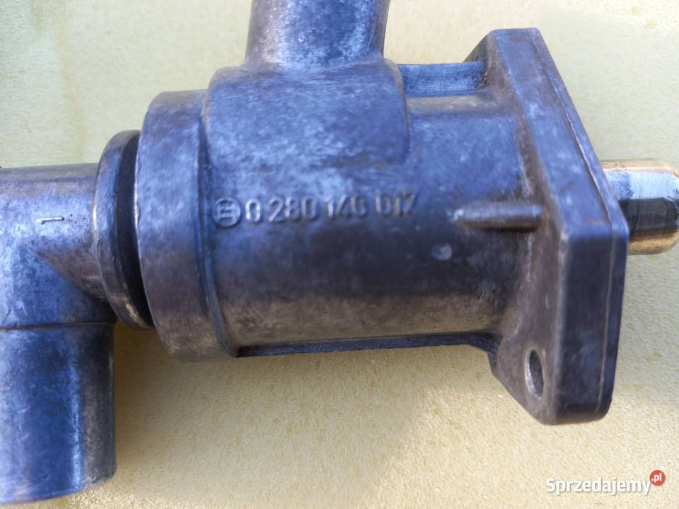 Mercedes W109 V8 zawór powietrza dodatkowego