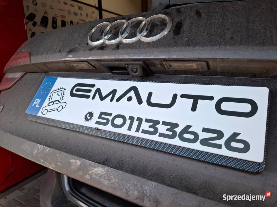 Audi montaz kamery cofania linie skretne