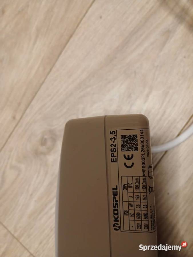 Elektryczny przepływowy podgrzewacz wody AGD drobne Czarnocin