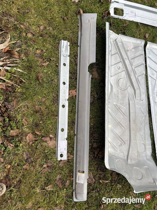 Golf 2 II Podłoga Progi Pas Tylny dolnośląskie Jeżów Sudecki