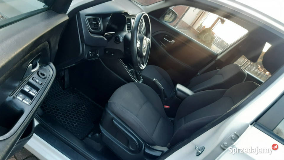 Kia Carens 17 CRDi 116 IV 2013 Carens małopolskie Bachowice sprzedam