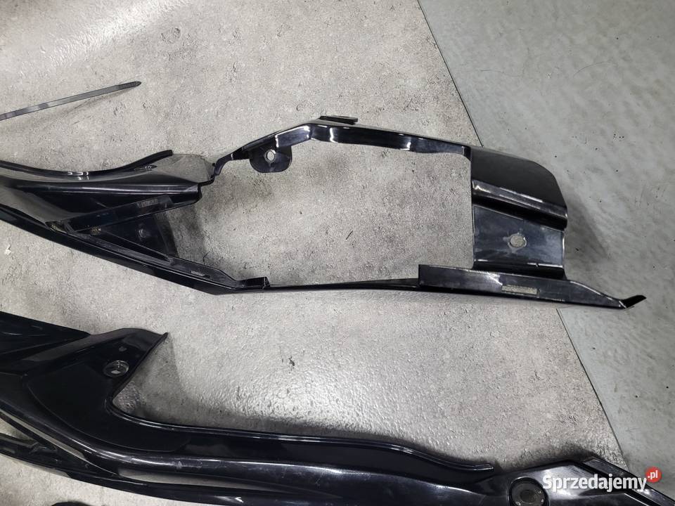 Suzuki GSXR GSXR 600 750 k8 k9 ogon zadupek tył Nowy Tomyśl
