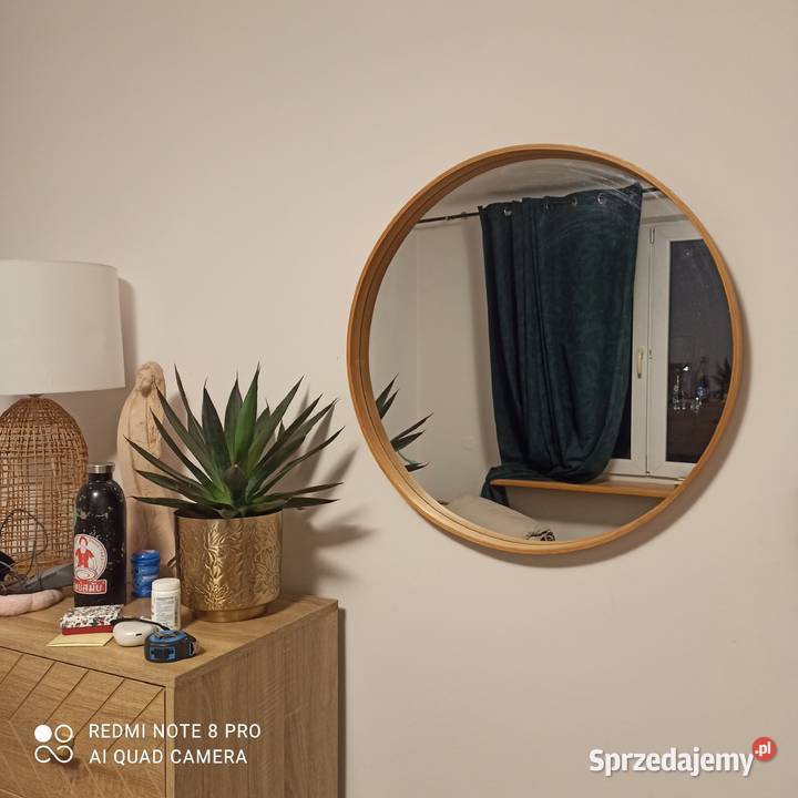 Okrągłe lustro w ramie Mielec