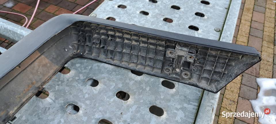 Zderzak tylny 811807417 Audi 80 B2 przedlift osobowe Luzino