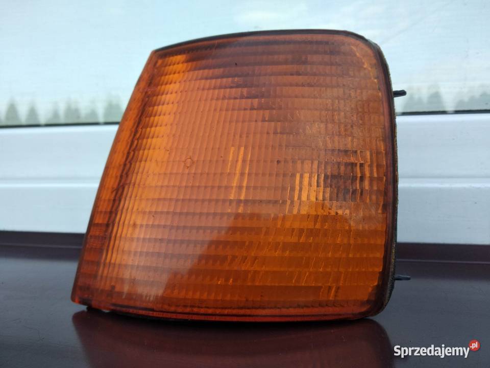 VW Passat B3 kierunkowskaz kierunek migacz lewy Sieradz sprzedam