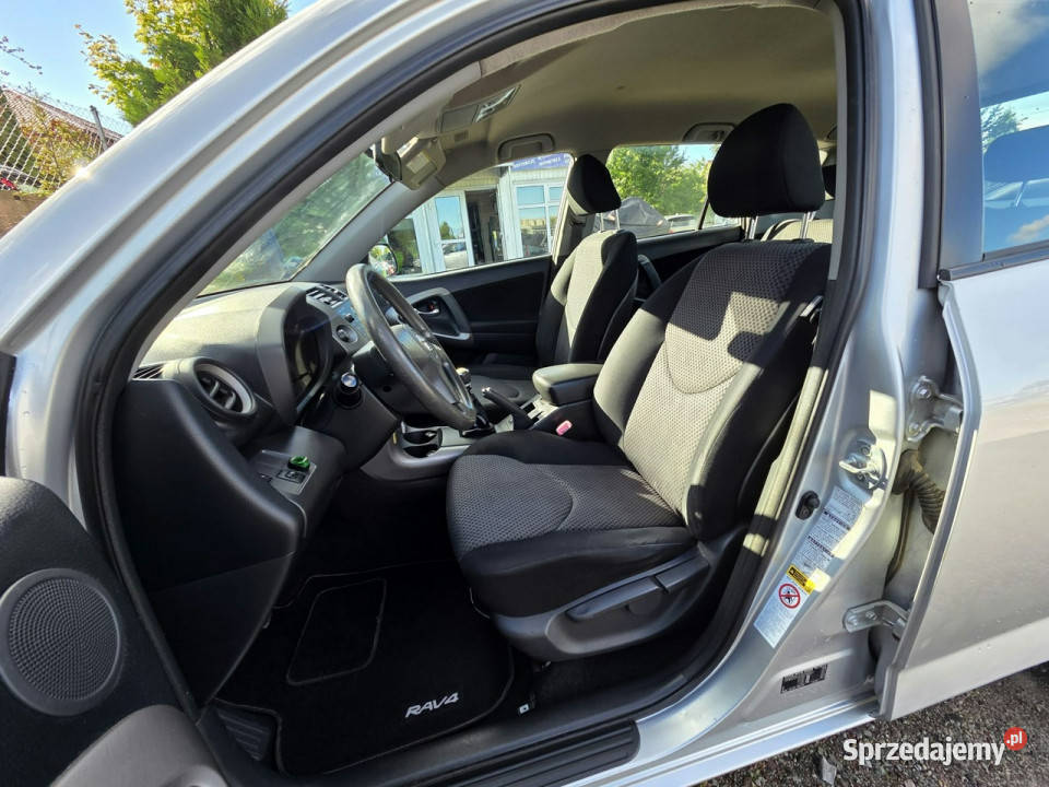 Toyota RAV4 III 22 D4D 4x4 Klima TechStBarDob VAT marża RAV4