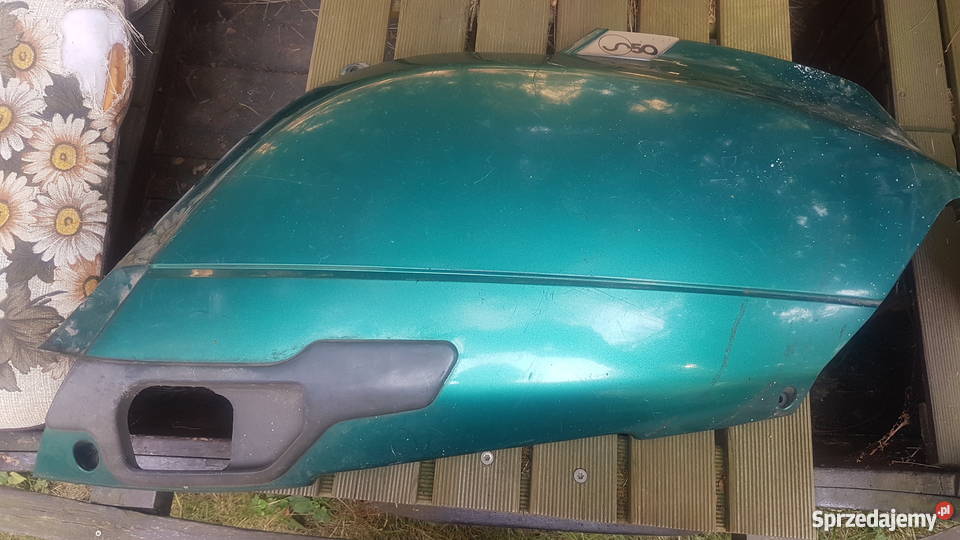 boczek lewy piaggio sfera 50 Elementy nadwozia Pcim