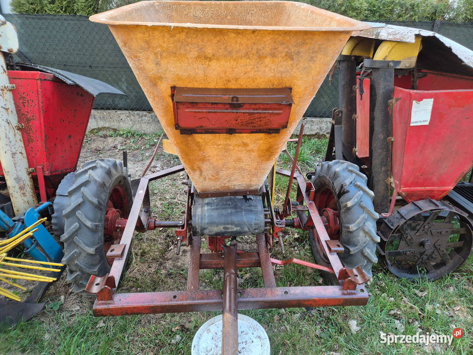 Rozsiewacz nawozu KOS Bucze sprzedam