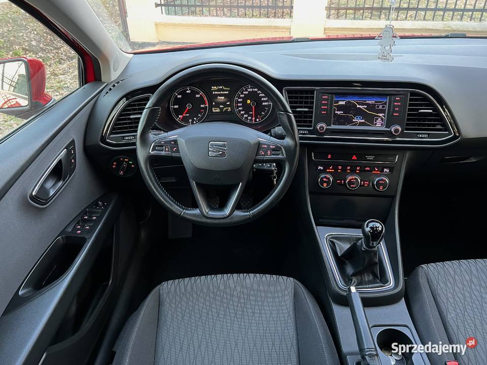 Seat Leon III 16 TDI 105 Hatchback 5D Czerwony manualna Nowa Słupia